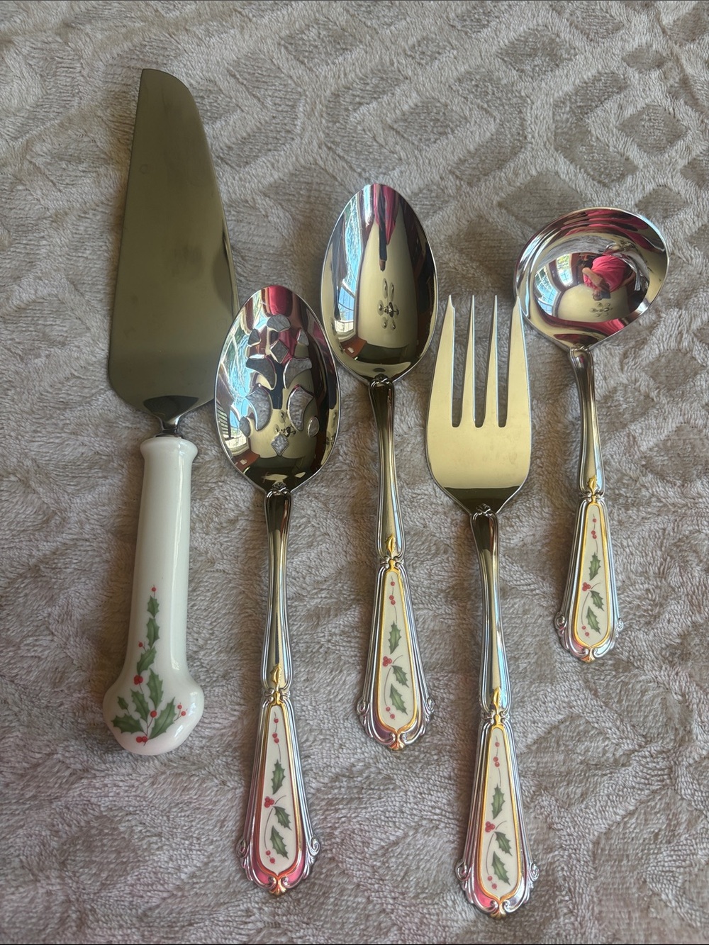 Lenox Holiday Holly Serving Set